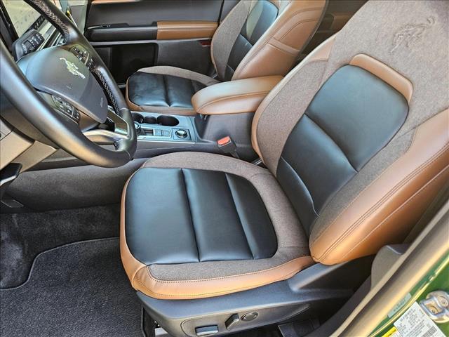 2025 Ford Bronco Sport Outer Banks photo 3