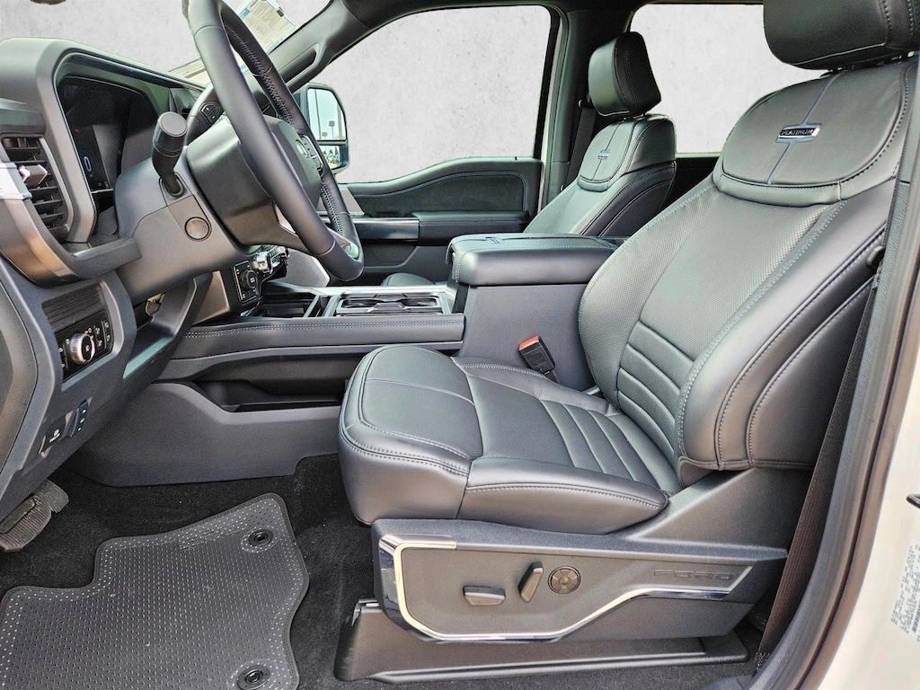 New 2026 Ford F-250 Platinum Truck Crew Cab