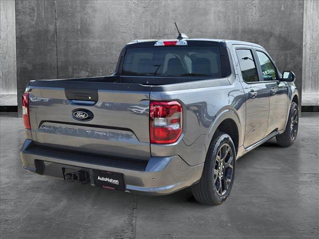 2025 Ford Maverick photo 2