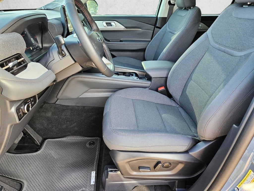 New 2026 Ford Explorer Active w/200A Pkg SUV