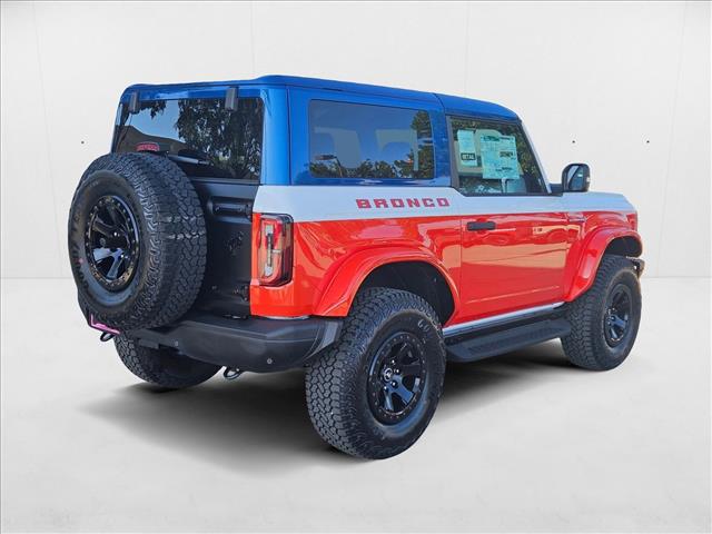 2025 Ford Bronco First Edition photo 2