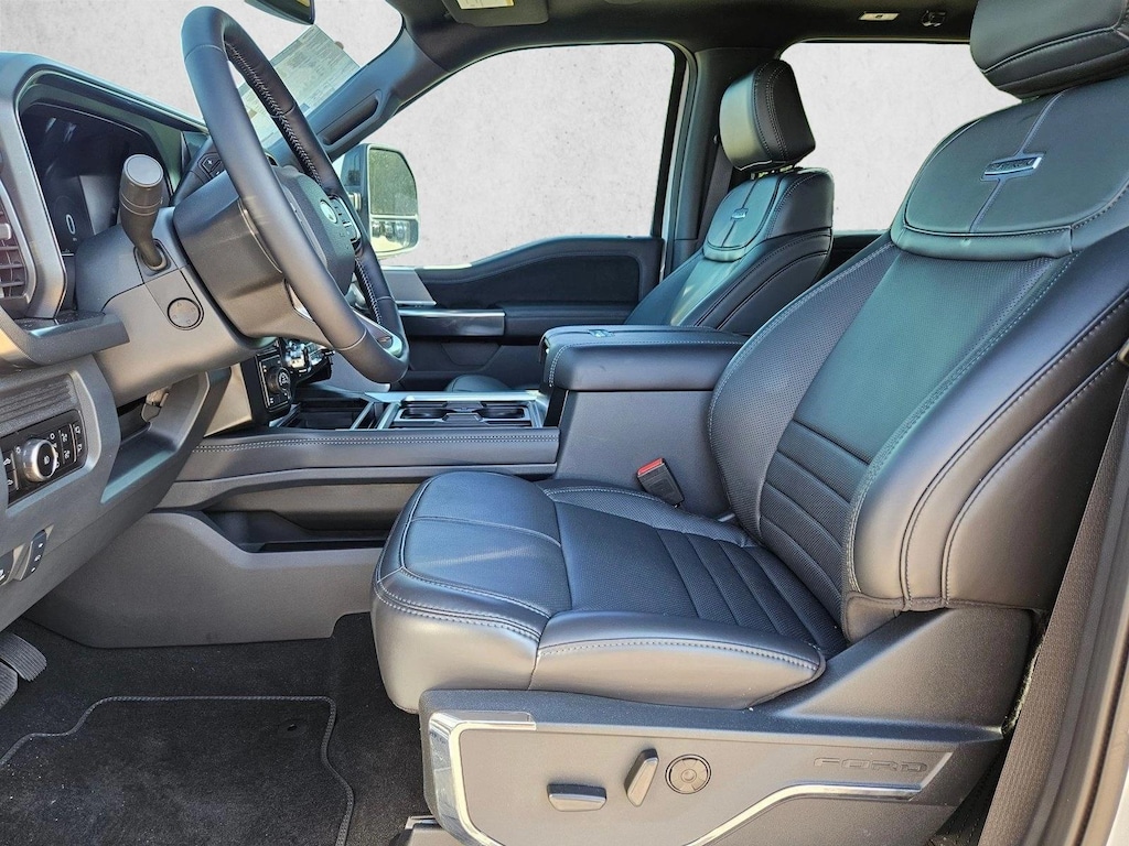 New 2026 Ford F-250 Platinum Truck Crew Cab