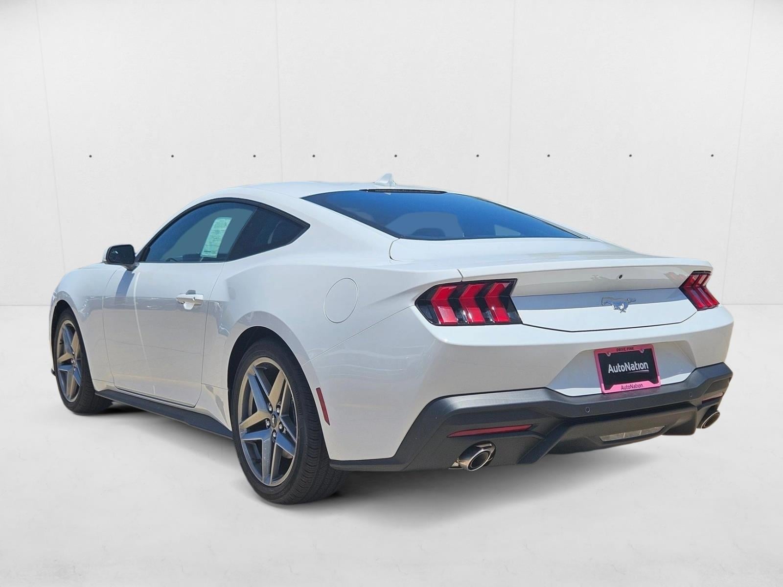 2025 Ford Mustang EcoBoost Fastback - Photo 8