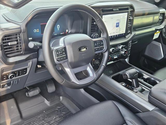 2025 Ford F-150 Lariat photo 3