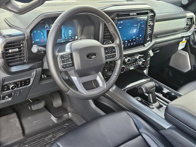 2025 Ford F-150 Lariat photo 3