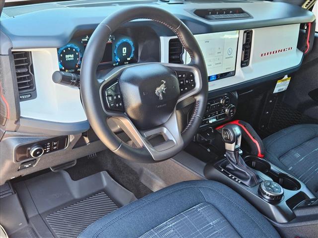 2025 Ford Bronco Heritage First Edition photo 2