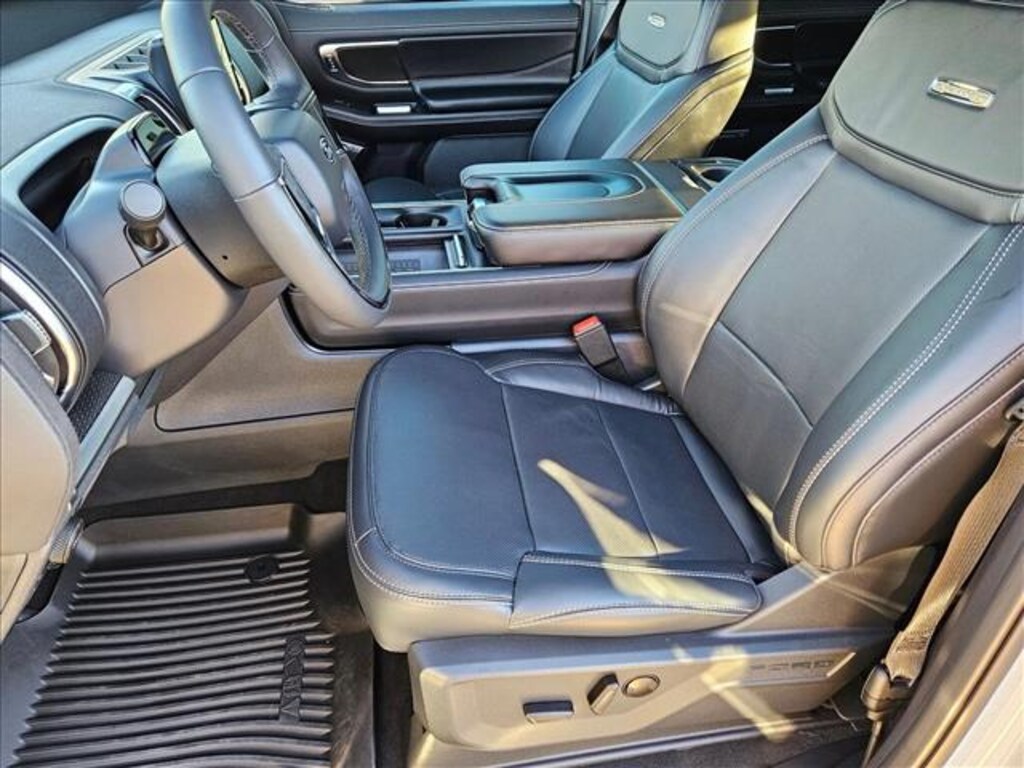 New 2025 Ford Expedition Max Platinum SUV