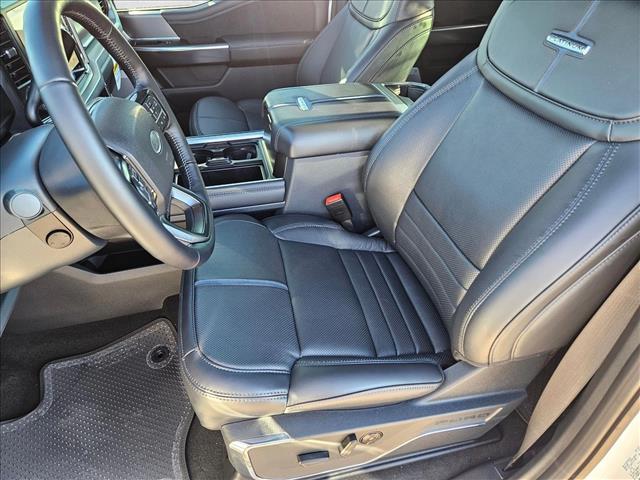 2026 Ford F-350 Platinum photo 4