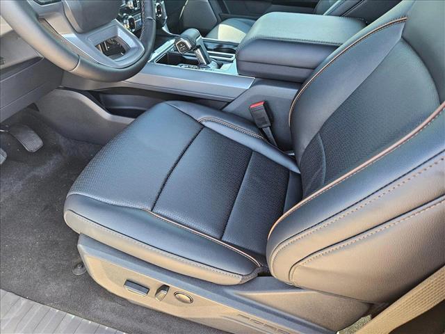 2025 Ford F-150 Lariat photo 4