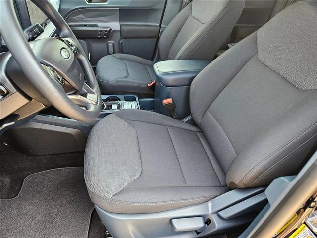 2025 Ford Maverick XL photo 4