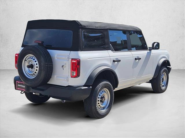 2025 Ford Bronco Base photo 2