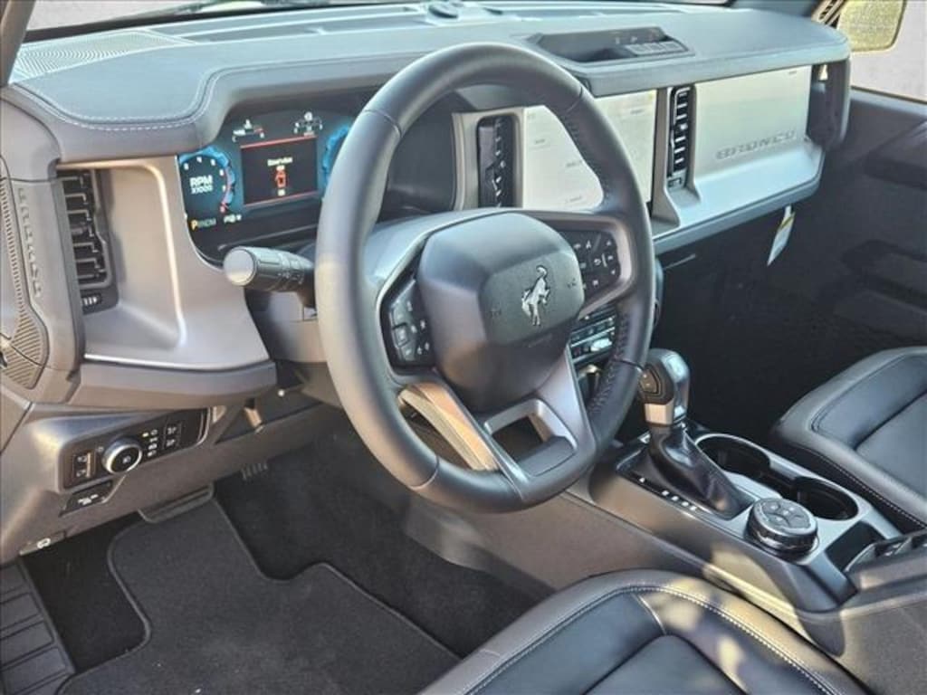 New 2025 Ford Bronco Outer Banks SUV