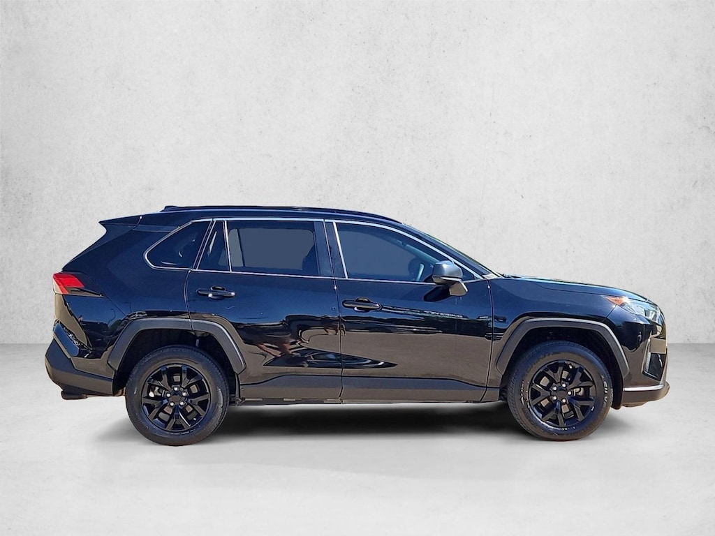 Used 2021 Toyota RAV4 LE SUV