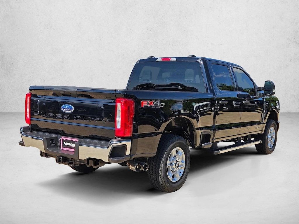New 2026 Ford F-250 XLT Truck Crew Cab