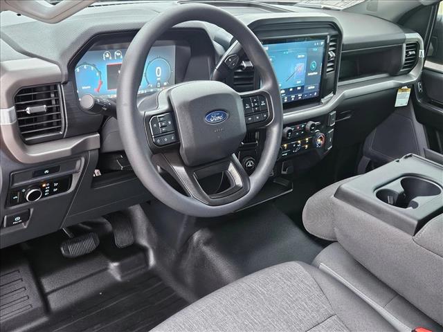 2025 Ford F-150 XL photo 3