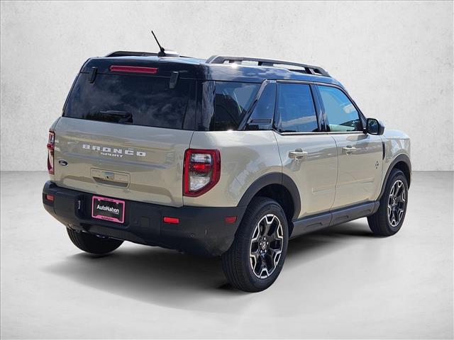 2025 Ford Bronco Sport Outer Banks photo 2