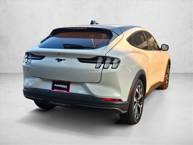 2025 Ford Mustang Mach-E Select photo 2