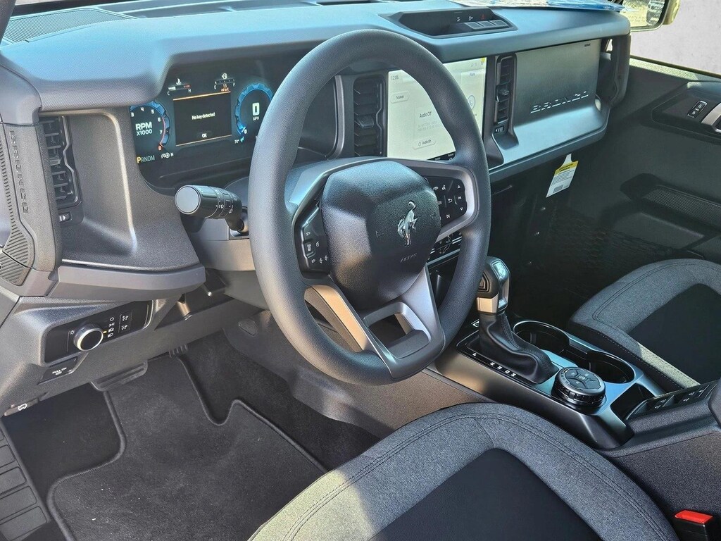 New 2025 Ford Bronco Base SUV
