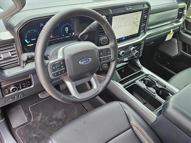 2025 Ford F-250 Lariat photo 3