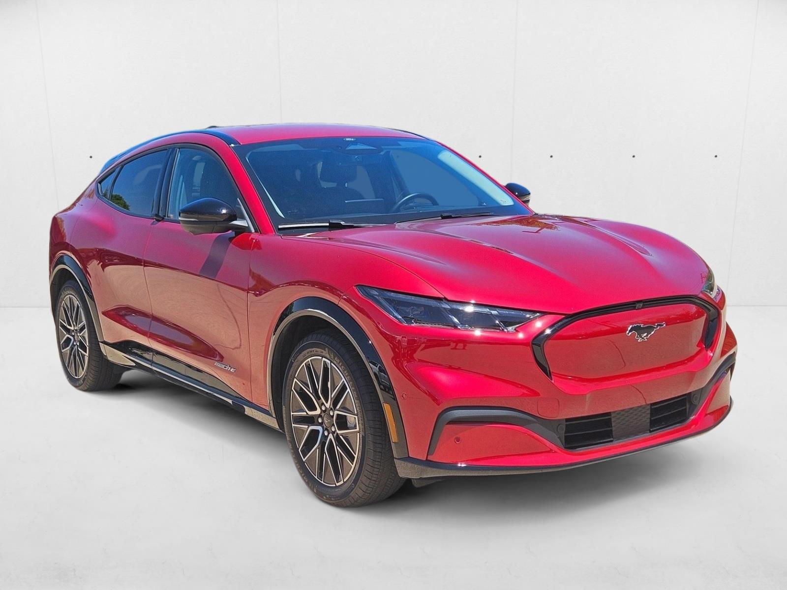 2024 Ford Mustang Mach-E Premium photo 3