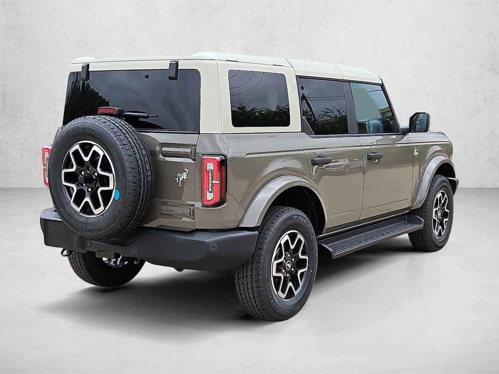 New 2026 Ford Bronco Outer Banks SUV