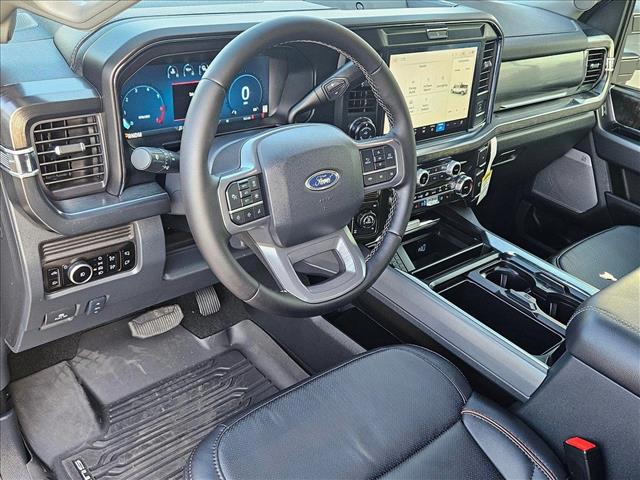 2025 Ford F-250 Lariat photo 3