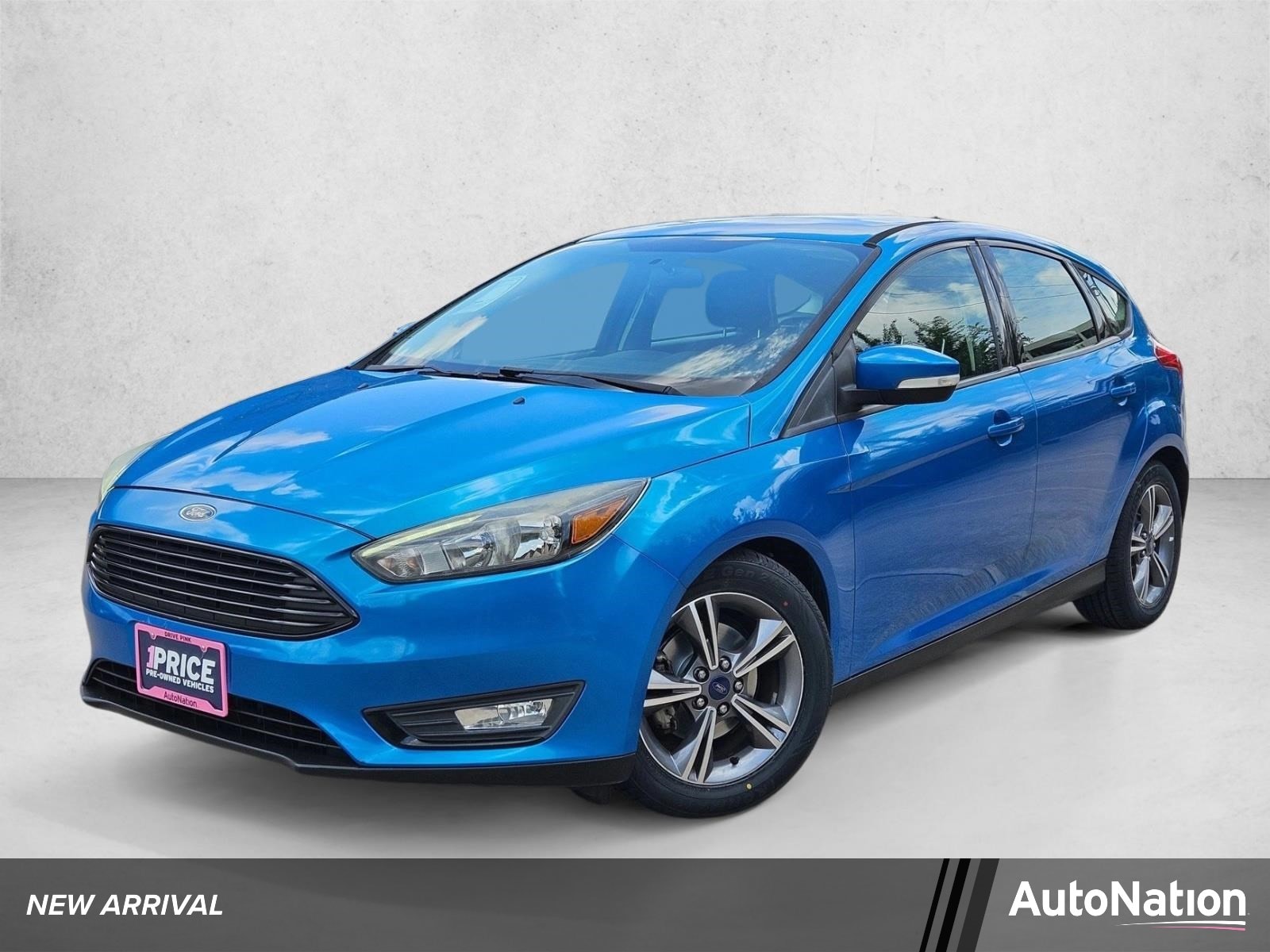 2016 Ford Focus 5 Door Hatch SE's photo