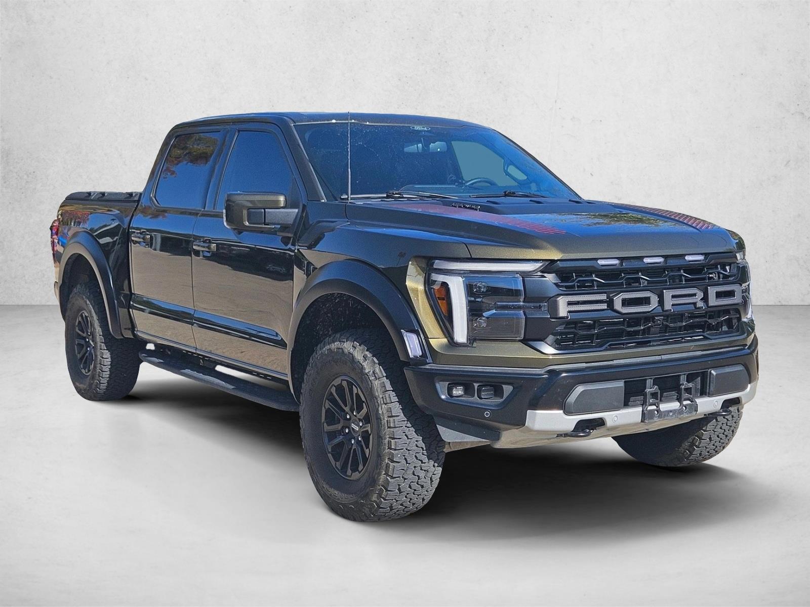2025 Ford F-150 Raptor photo 3