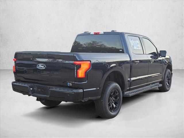 2025 Ford F-150 Lightning XLT photo 2
