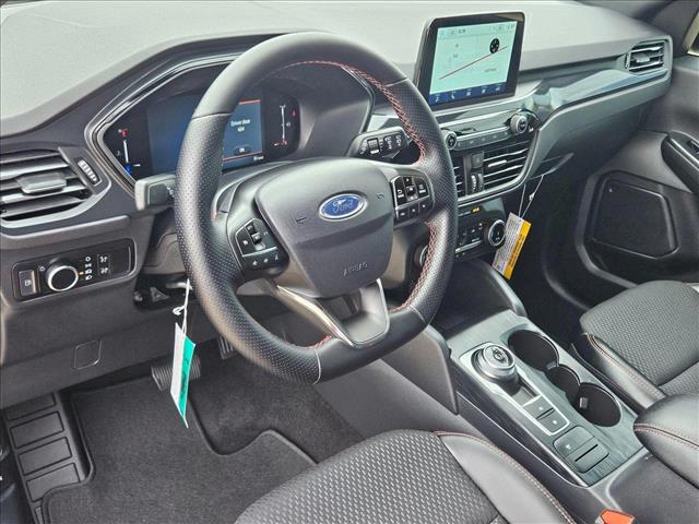 2025 Ford Escape ST-Line photo 2