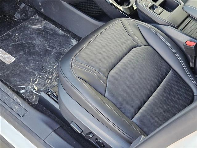 2025 Ford Mustang Mach-E Premium photo 4