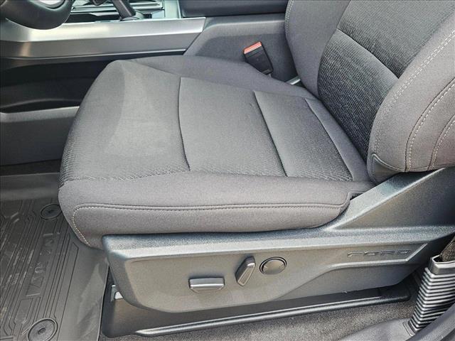 2025 Ford F-150 XLT photo 4
