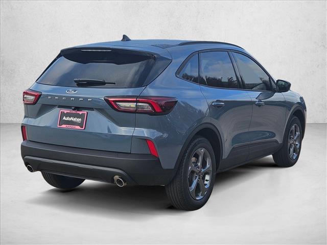 2026 Ford Escape ST-Line photo 2