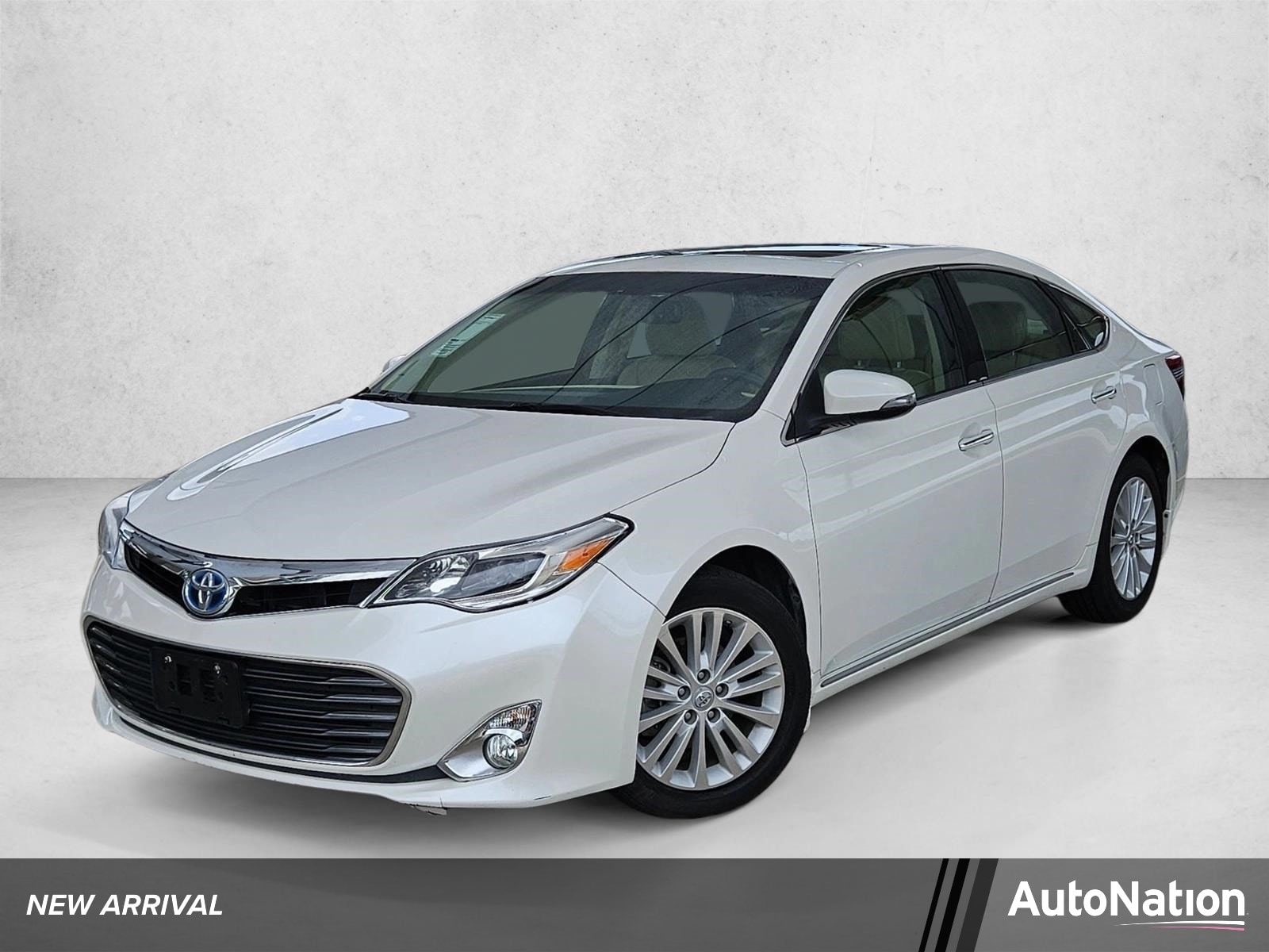 2015 Toyota Avalon XLE Touring Hybrid's photo
