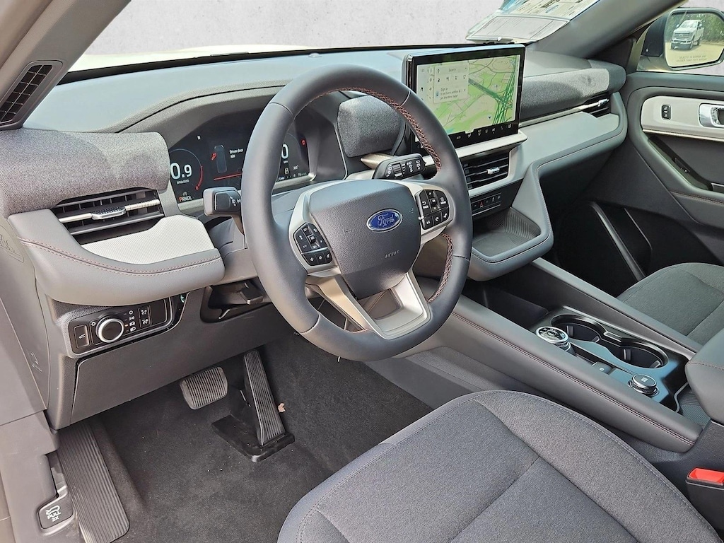 New 2027 Ford Explorer Active w/200A Pkg SUV
