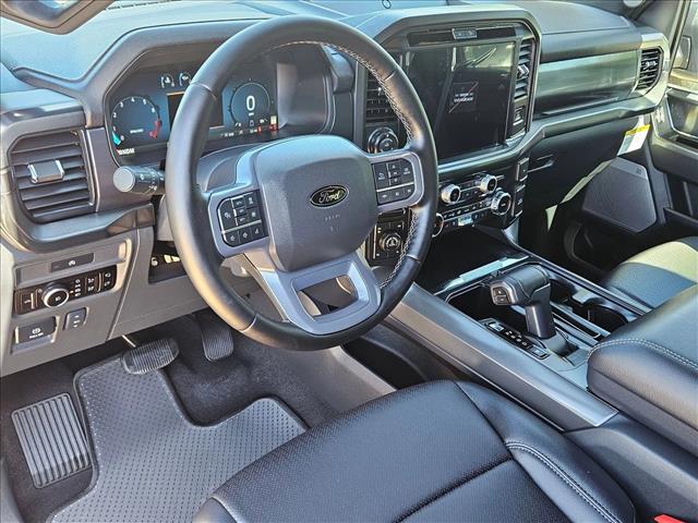 2025 Ford F-150 Lariat photo 3