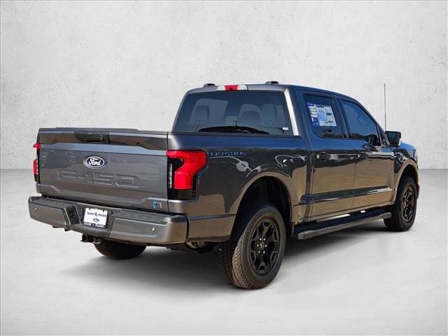 2025 Ford F-150 Lightning XLT photo 2