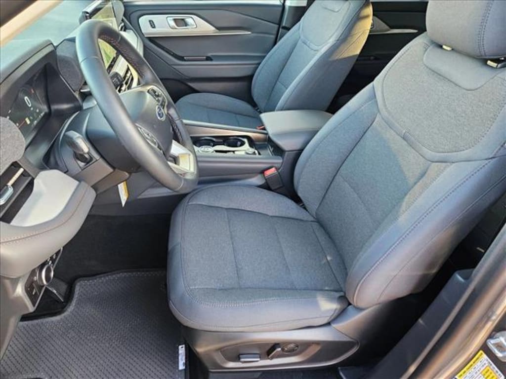 New 2026 Ford Explorer Active w/200A Pkg SUV