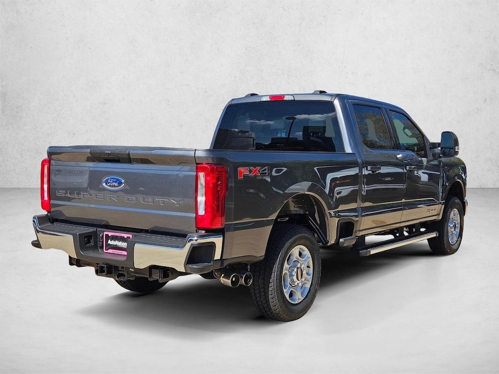 New 2026 Ford F-250 XLT Truck Crew Cab