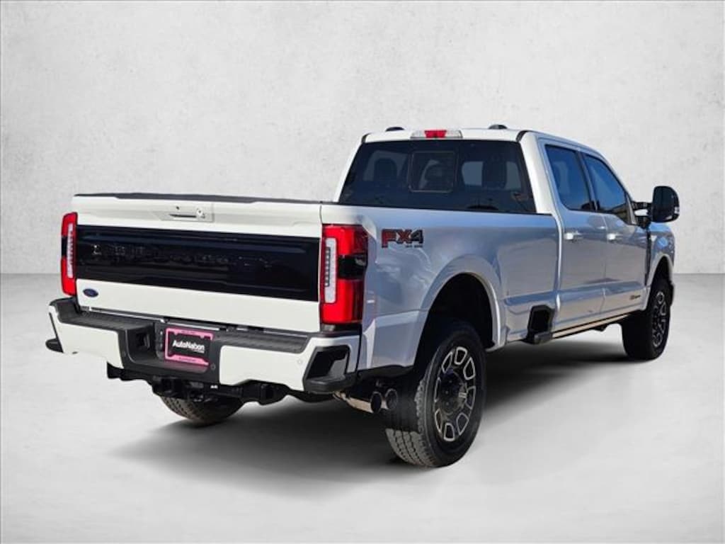 New 2026 Ford F-350 Platinum Truck Crew Cab