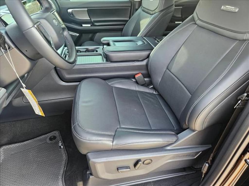 New 2025 Ford Expedition Platinum SUV