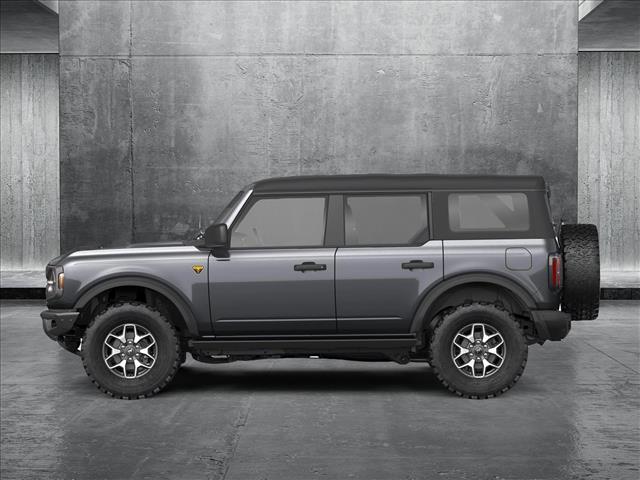 2025 Ford Bronco Outer Banks photo 2