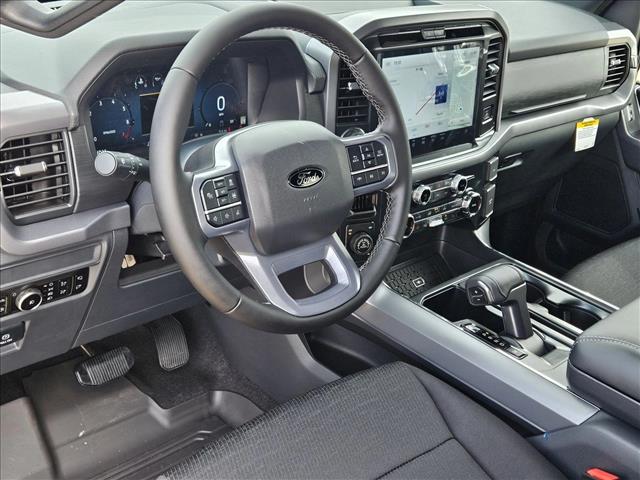 2025 Ford F-150 XLT photo 3