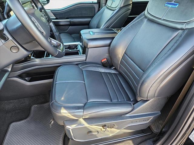 2026 Ford F-250 Platinum photo 4