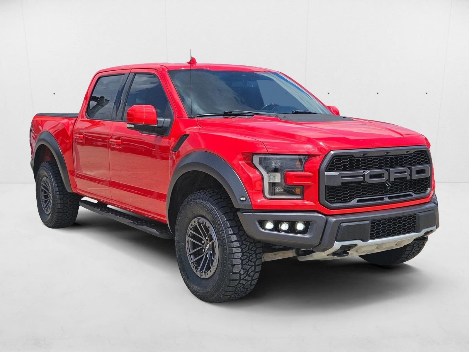 2019 Ford F-150 Raptor photo 3