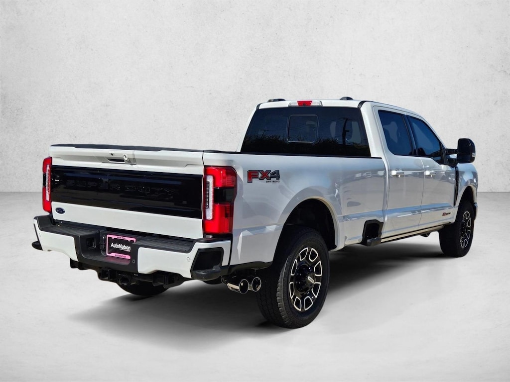 New 2026 Ford F-350 Platinum Truck Crew Cab