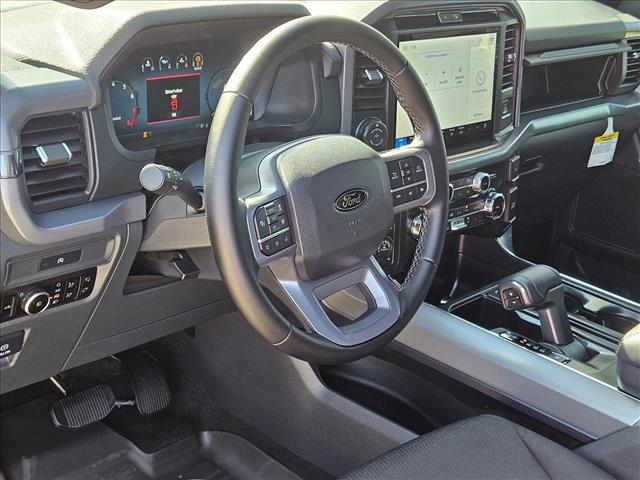 2025 Ford F-150 XLT photo 3