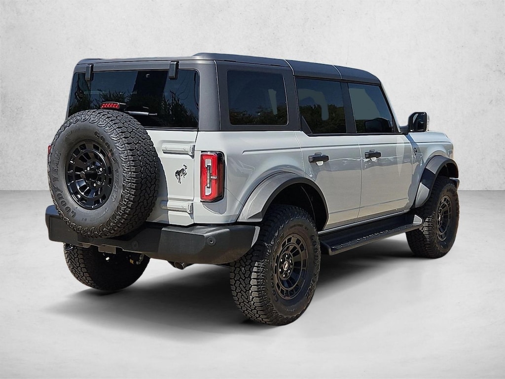 New 2026 Ford Bronco Outer Banks SUV