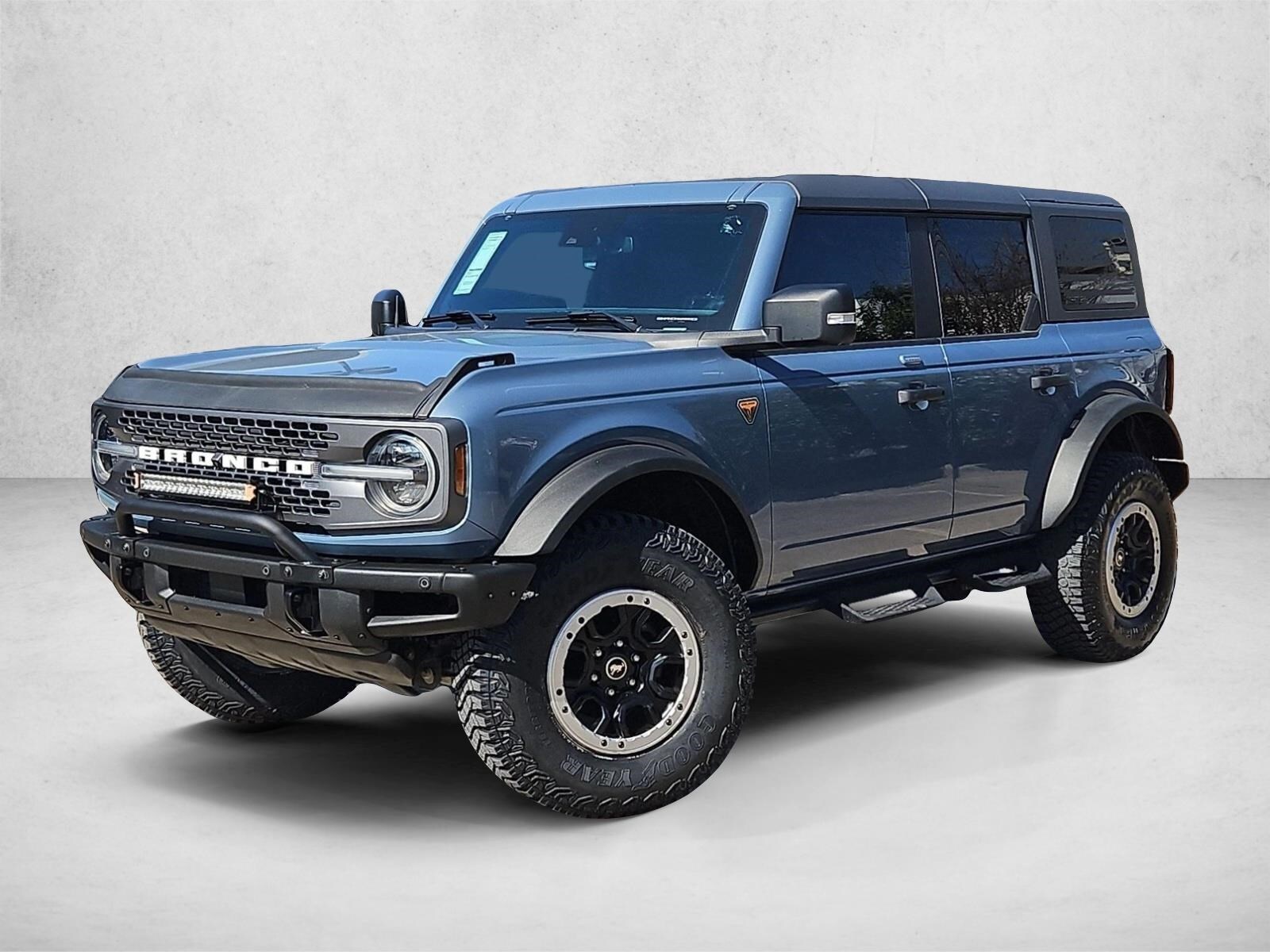 2023 Ford Bronco 4-Door Badlands