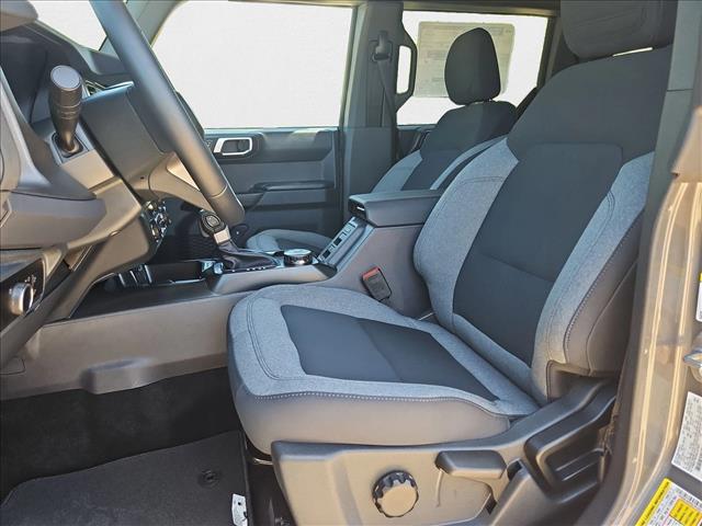 2025 Ford Bronco Big Bend photo 4